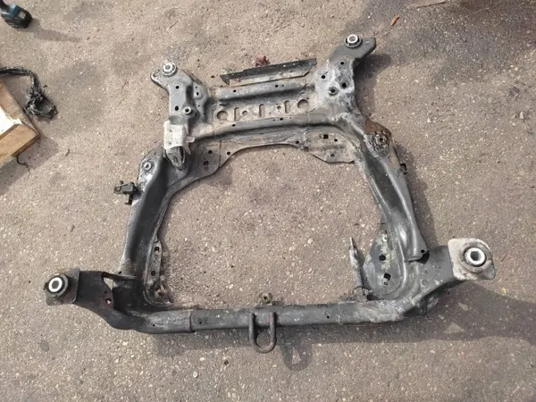 Sous-châssis avant Land Rover Discovery Sport HK725000A image 7