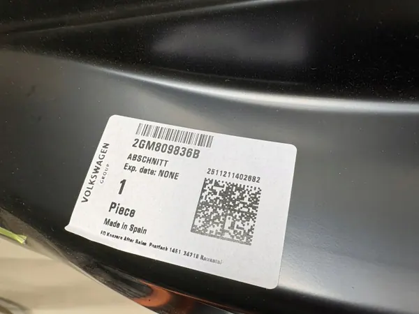 VW T-Cross 18-23 Couvre-poteau central droit OEM 2GM809836B image 4