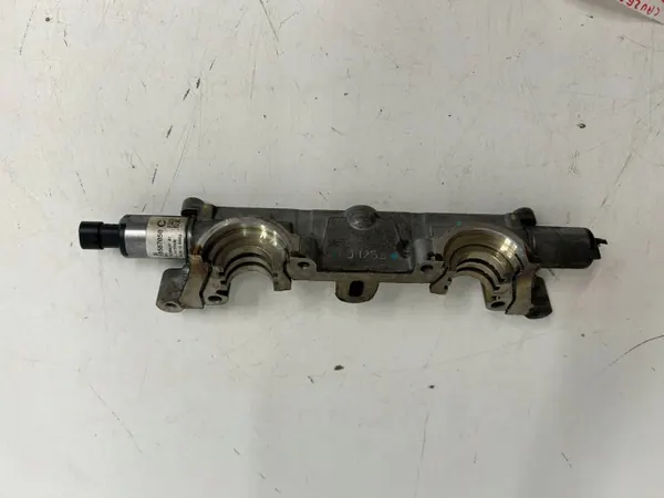 Kamaxeltäck, ventilbro OEM 55354224 för Chevrolet Cruze image 2