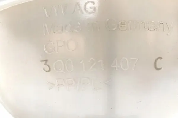 Ausgleichsbehälter VW ARTEON 2.0L Diesel 2018 image 4