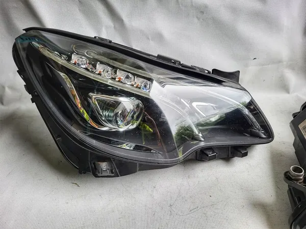 MERCEDES E-Coupe/Cabrio W207 FULL LED L+P A2078201359 A2078208661 image 2