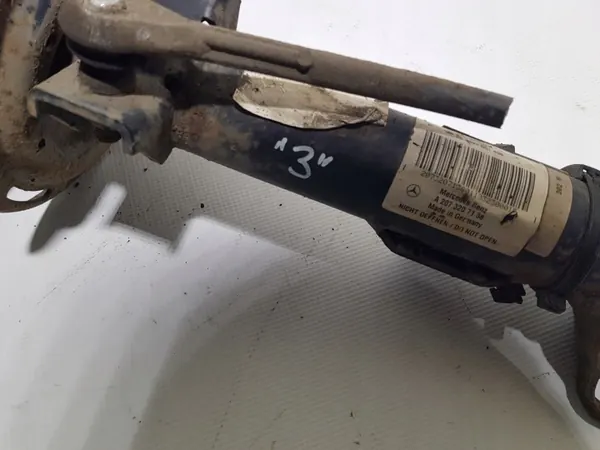Etujousim Vasen/Oikea OEM A2073207138 Mercedes image 7