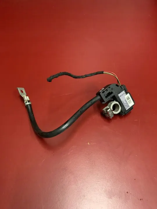 BMW X5 E70 Minusklem OEM KSI2934 image 2