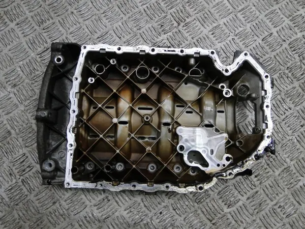 Oljepanna Skoda OE OEM 06J103603 för Yeti 5L image 3