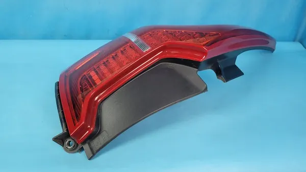 VOLVO XC90 II Luz Trasera Izquierda LED 32228826 image 4