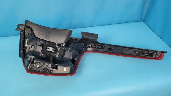 VOLVO XC90 II Luz Trasera Izquierda LED 32228826 image 8