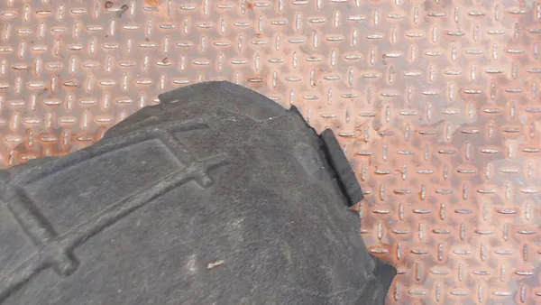 Right Rear Wheel Arch Skoda Octavia 04-13 OEM image 2