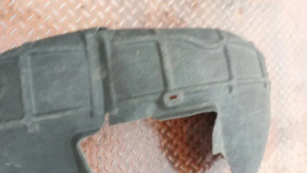 Right Rear Wheel Arch Skoda Octavia 04-13 OEM image 7