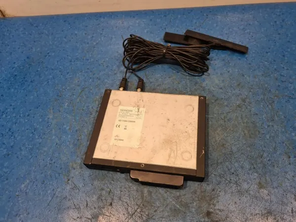 Kenwood KTC-D600 Tuner voor Chrysler 300C 3.0 CRD image 9