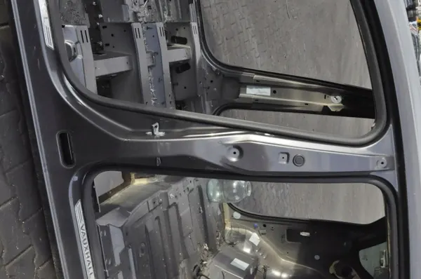OEM 168007 Vasen kynnyspylväs Opel Meriva II B:lle image 6