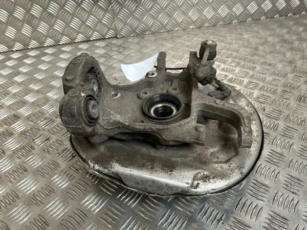 Volvo XC60 2018 Moyeu Roue Arrière OEM 31658320 image 4
