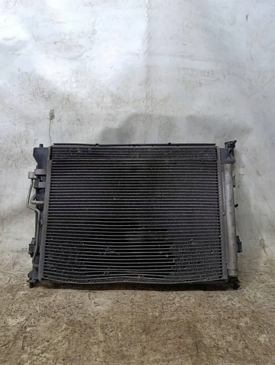 Ventilador Hyundai I30 OEM FLS16701 - Usado image 2