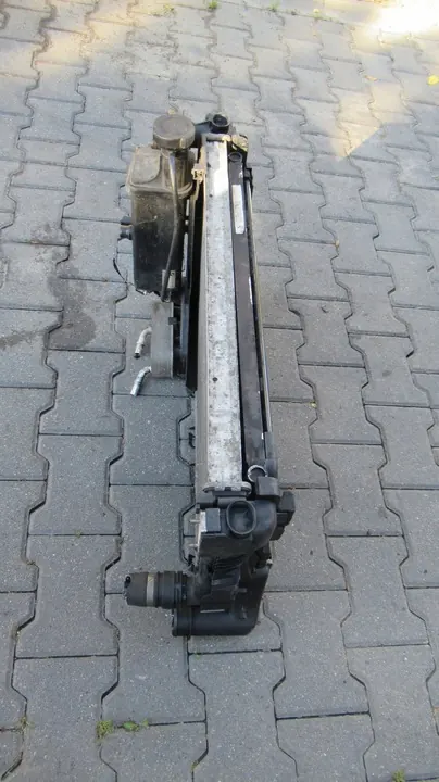BMW Vattenkylare OE 1436242 image 4