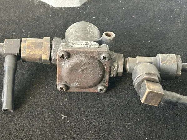 Soupape de réduction pression OEM 1725688 pour DAF XF 105 image 3