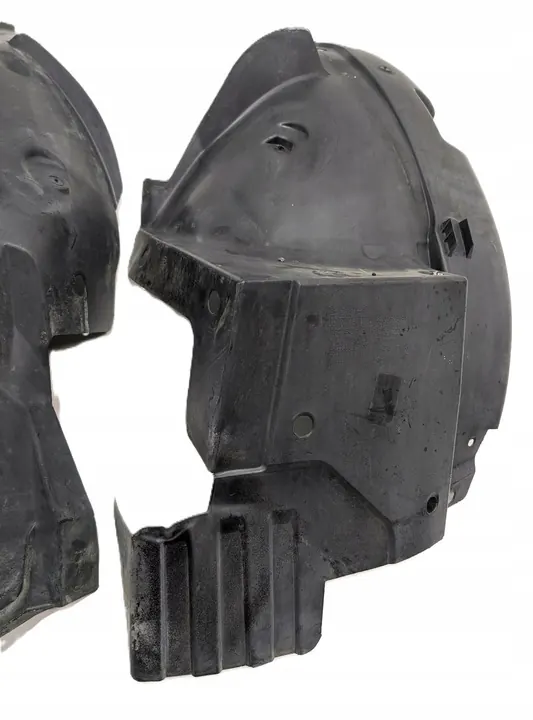 Front Right Wheel Arch Trafic Vivaro 2001-2014 OEM image 2