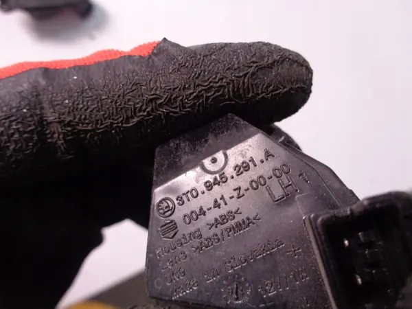 Hella Luz de Entrada Skoda 3T0945291A image 4