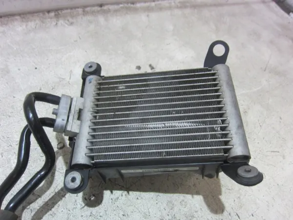 BMW F30 335XI N55 Motoroliekoeler OEM 17127618360 image 6