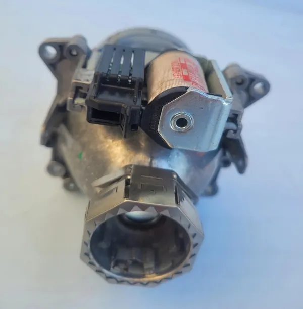 Xenon-ajovalolinsse OEM 1305310480 BMW E92:lle image 3