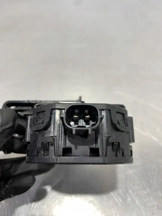 Subaru Forester 2020 Commande Direction OEM 86051FL000 image 4