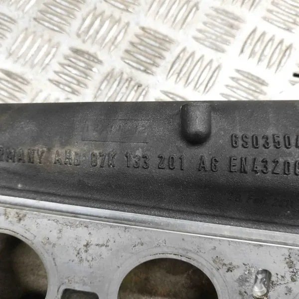 Colector de admisión Audi OE usado OEM 07K133201AG image 6