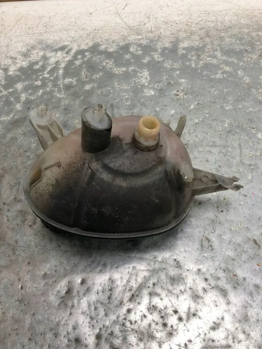 Expansionstank Mercedes W205 OEM A2055000049 image 3