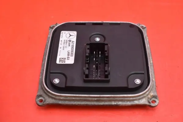 OEM A2189009303 LED-moduuli vasen Mercedes CLA image 3