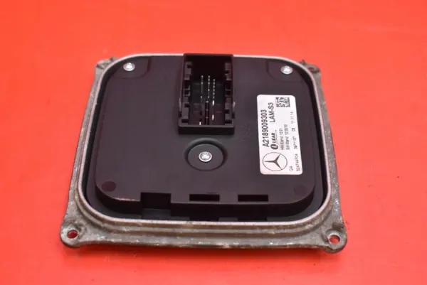 OEM A2189009303 LED-moduuli vasen Mercedes CLA image 5