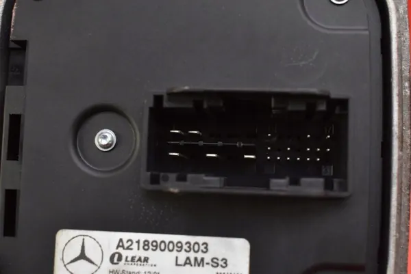 OEM A2189009303 LED-moduuli vasen Mercedes CLA image 7