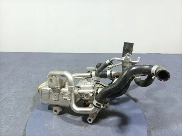 Kia EGR-Ventilkühler OEM 28400-08200 - Gebraucht image 5