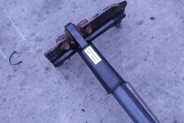 OEM 0035530205 Ohjaamon kallistussylinteri Mercedes Actros MP4 image 4