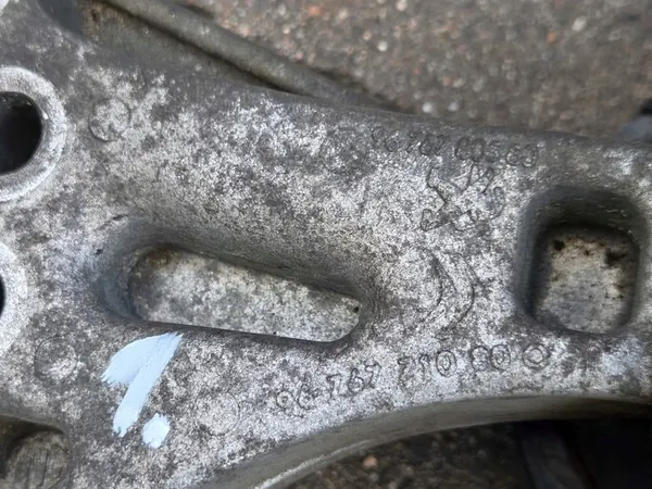 PEUGEOT 208 CITROEN C3 II Engine Mount 9676771080 image 5