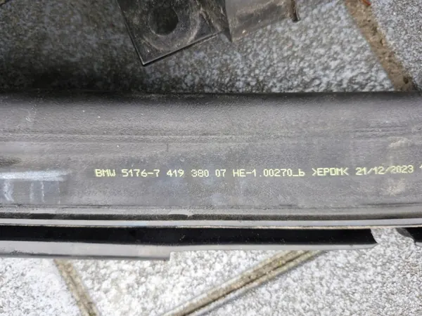 Joint de compartiment moteur BMW OEM 7419379-84 (4pcs) image 3