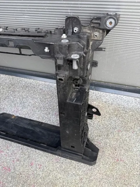 Audi A1 Frontstoßstange 82A805588A image 2