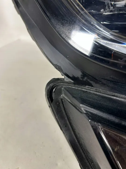 Skoda Karoq 18- Farol direito Full LED image 8