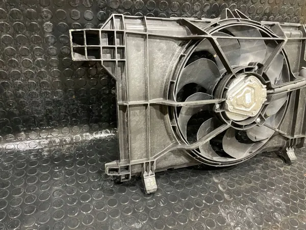 Tesla Model 3 Kühlerlüfter OEM 1494179-00-B image 7