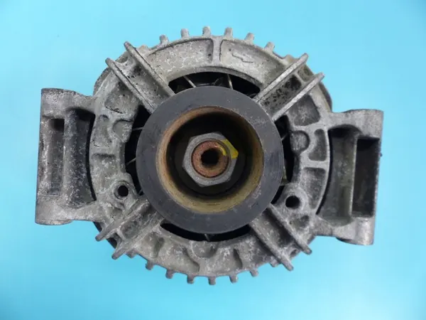 Alternaattori Mercedes W204 3.0 V6 A2721540002 image 2