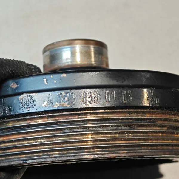 Kampiakselin hihnapyörä A2730300103 Mercedes-Benz 5.5 image 3