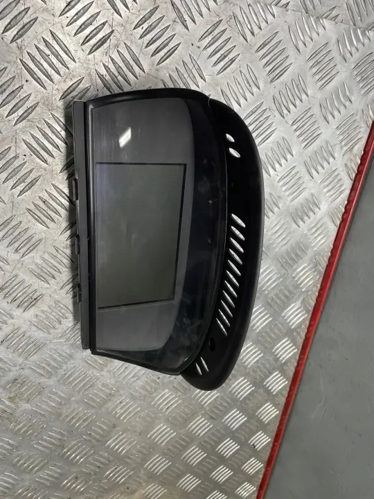 Ecrã OEM 587410 para BMW E60 - Estado usado image 5