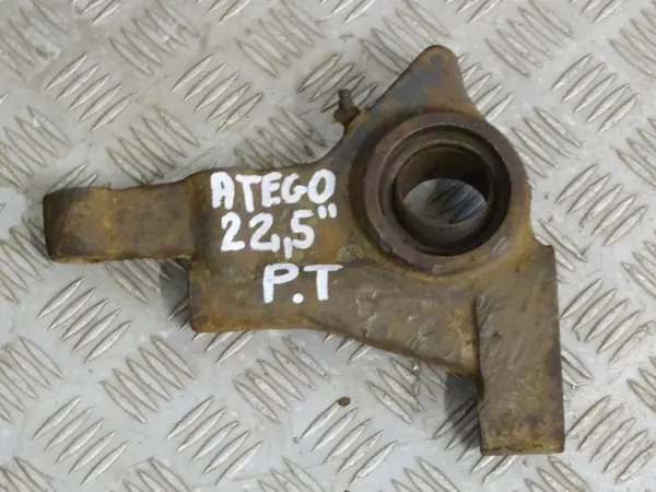 OEM A9424230132 Oikea Taka-Levittimistuki image 2
