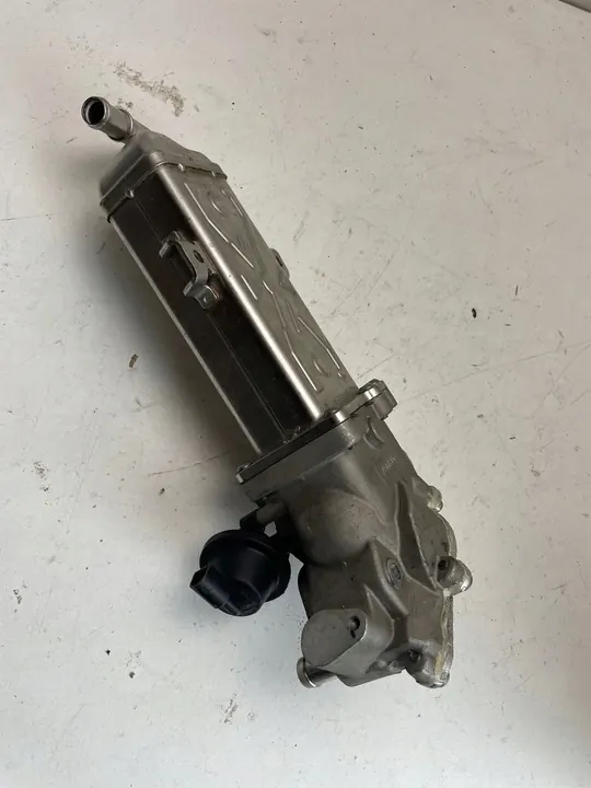 EGR-venttiili Pakokaasujäähdytin VW 1.6 TDI image 2