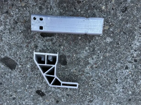 Support radiateur gauche zone déformable Mercedes Classe C 205 OEM image 4