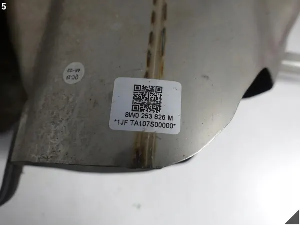OEM 66733440 Audi A4/A5 S-Line Oikea Pakopää image 6