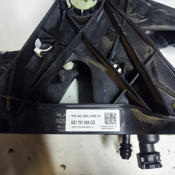 AUDI A3 8V 1.6 Pédale d'Embrayage 5Q1721059CQ image 4