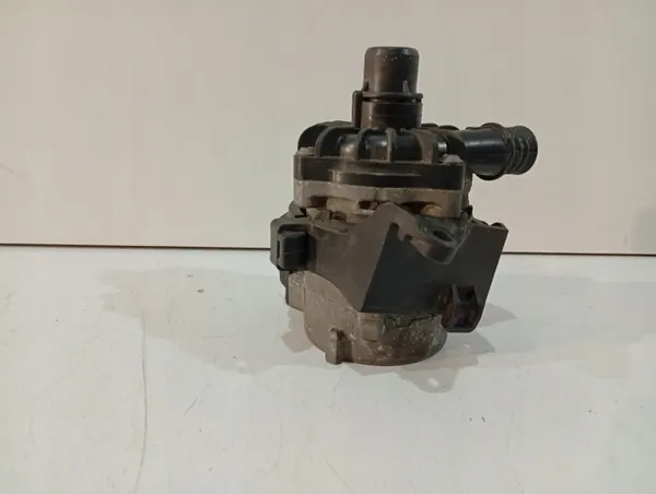 Waterpomp OEM 7566335 voor BMW 5 F10 & 7 F01 image 2