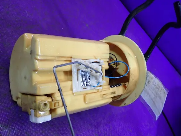 BRANDSTOF POMP CITROEN XSARA I 00-04 LIFT 2.0 HDI 9639913680 image 4