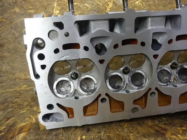 Cabeza de cilindro completa A3 8P GOLF VI GTI 2.0 TSI TFSI OEM image 5