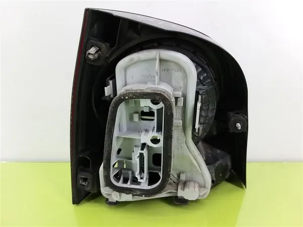 Volkswagen OE 6Q6 945 096 M lámpara trasera image 3