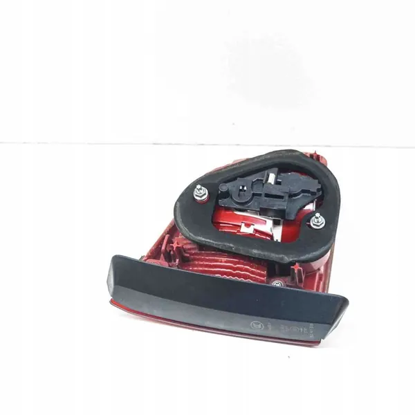 Luz de maletero derecha VW TIGUAN 5N0945094B image 3