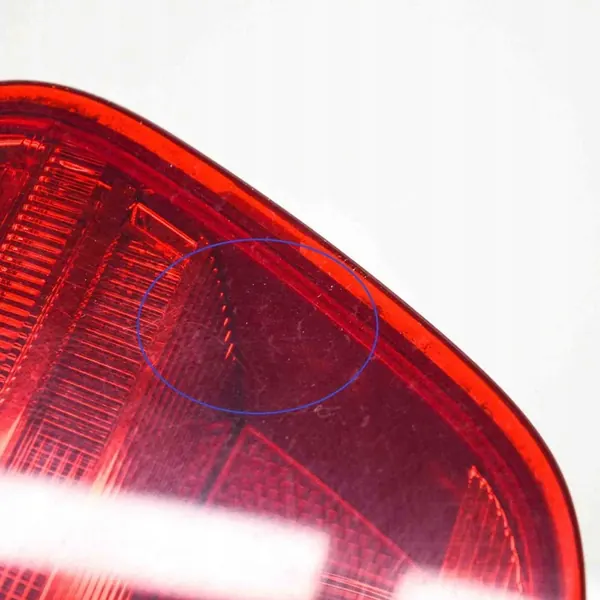 Luz de maletero derecha VW TIGUAN 5N0945094B image 7