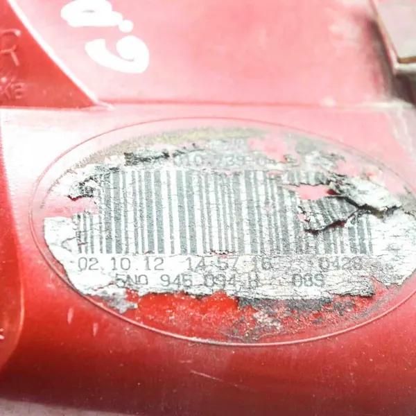 Luz de maletero derecha VW TIGUAN 5N0945094B image 8